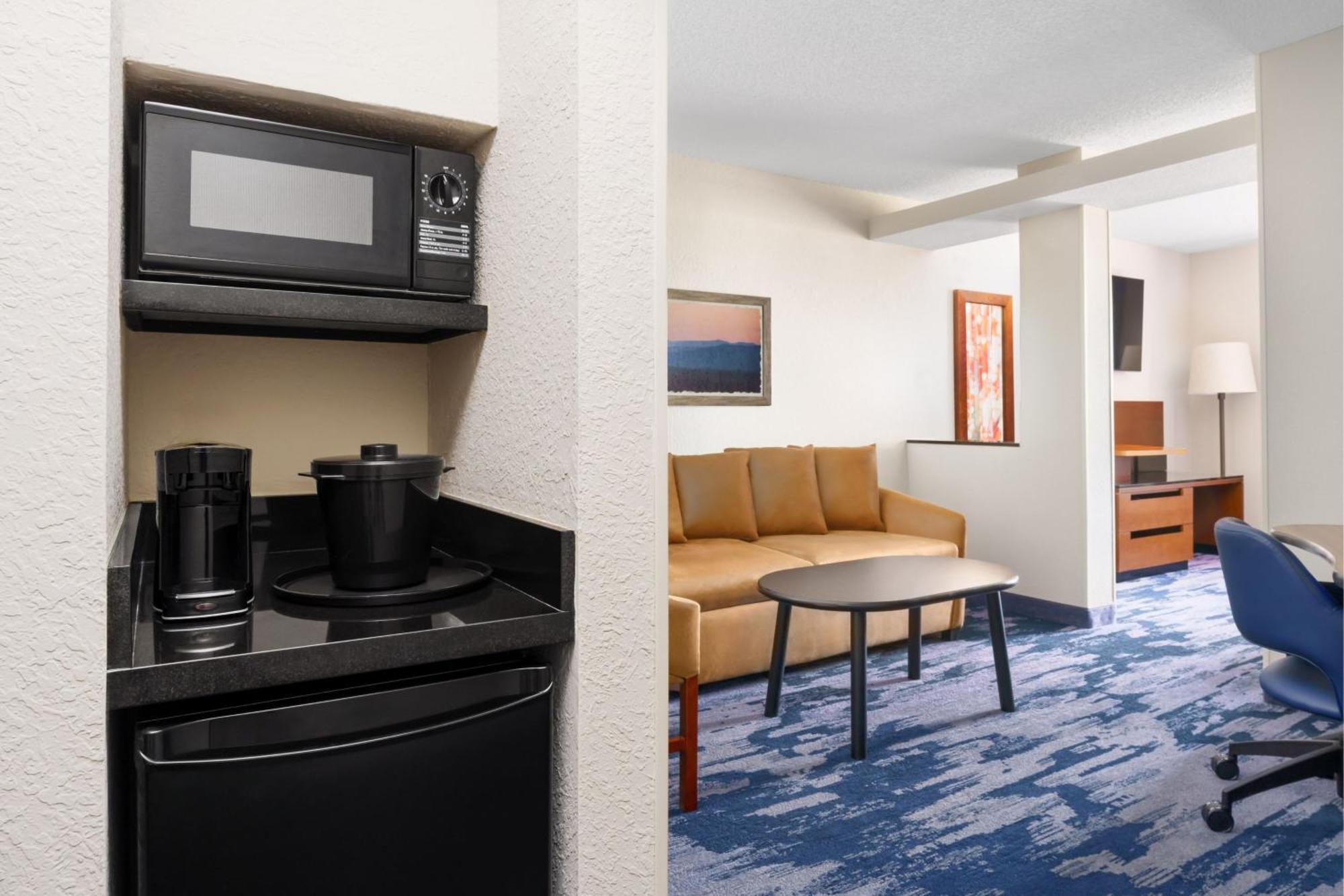 Fairfield Inn & Suites Boca Raton Exterior photo